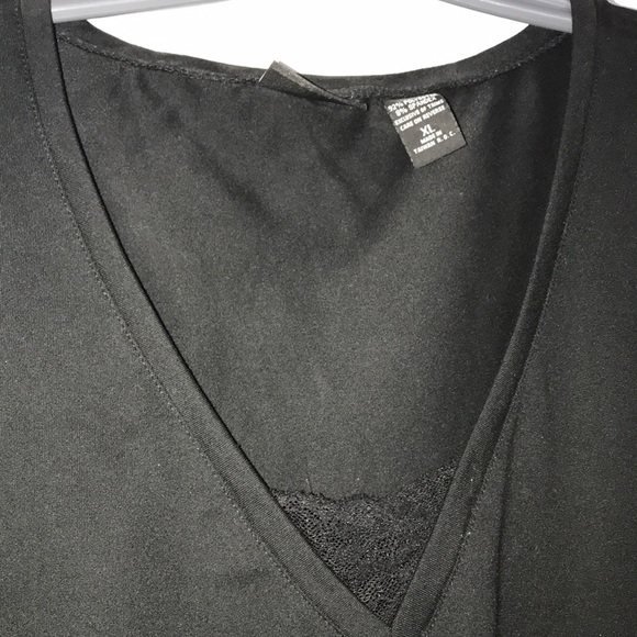 Lace trim tank - Picture 3 of 3